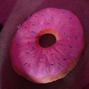 Simpsons donut plush.